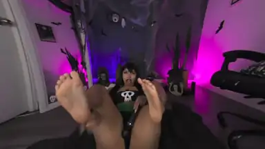 Raven Witch StripchatVR 2026 10 04T20 02 48 03 00 180 LR