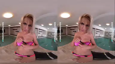 Ddfnetwork VR Cherry Kiss Masturbates in the Sauna for You in VR