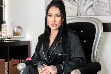 Mistress Kennya Latex Dreams and Barbie Schemes