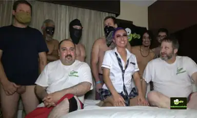 La Scolaretta Amanda Angel Gangbang Parte 1 di 3