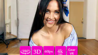 Gabby Bella - Bella 20enne dal Culo Grosso in Lapdance Virtuale
