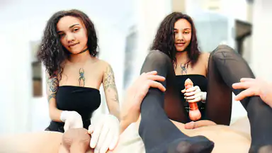 4 teen colombiane inculate con lo strap-on