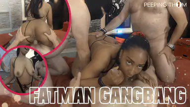 Festa da sola con il dildo